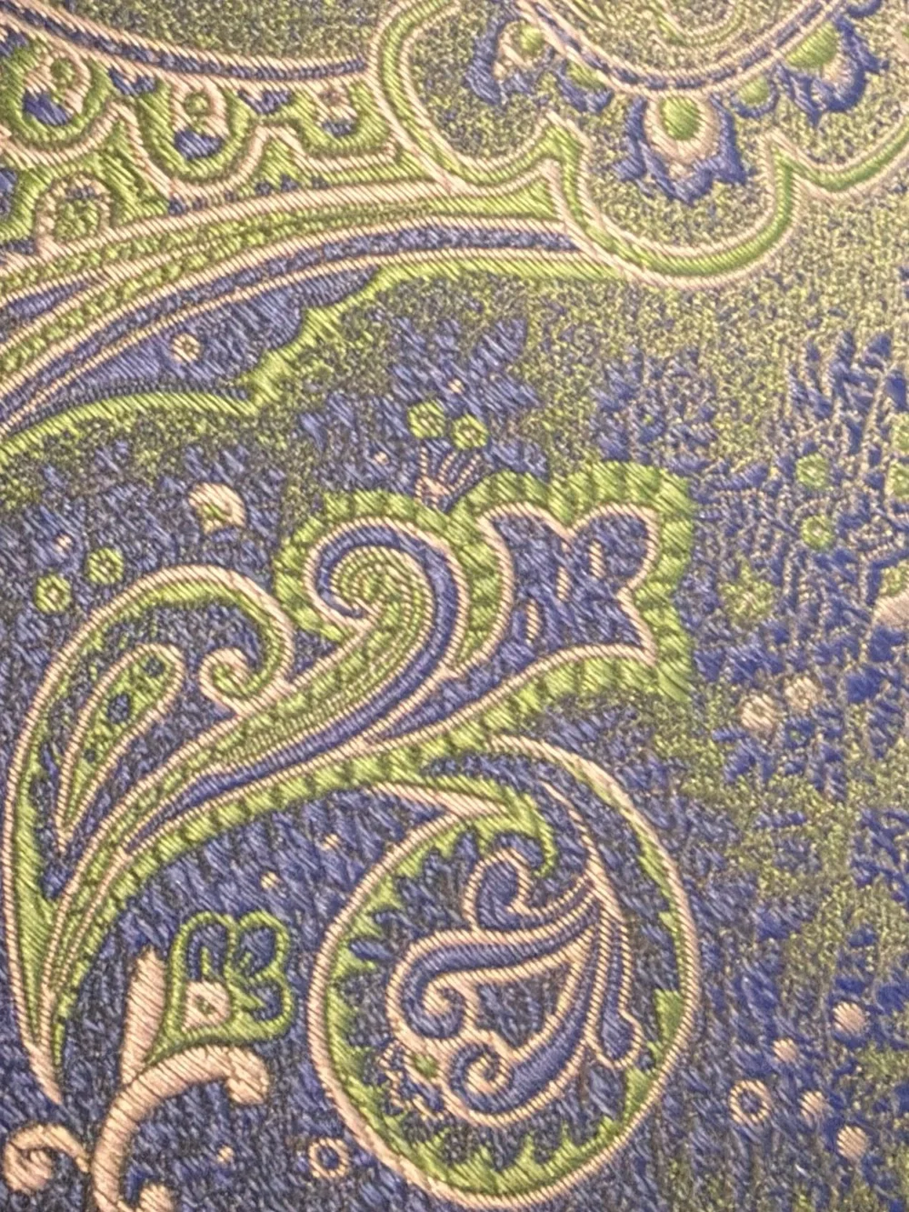 NWT Jos A. Bank Traveler 100% Silk Paisley Print Multicolored Mens Tie